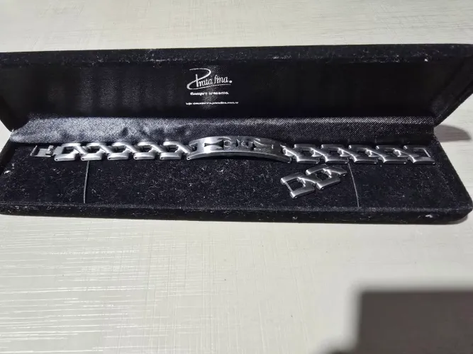 Pulseira prata fina em aço inoxidavel