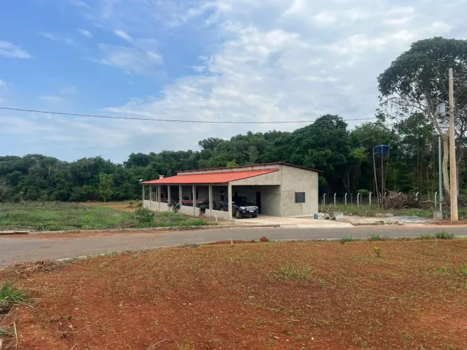 Casa condomínio residencial no lago Corumbá 4