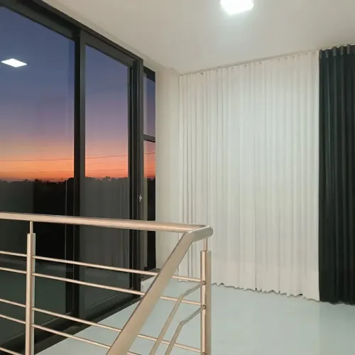 Cortinas e persianas sob medida!