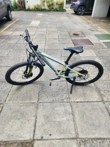Bicicleta Sense Grom 24 2023 Cinza/aqua Pneu Preto Cinza/aqua