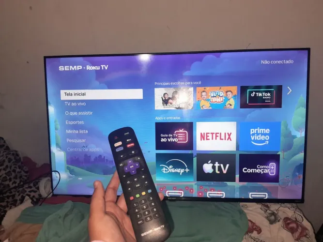 Vendo smart TV semp 43 polegadas nova!!