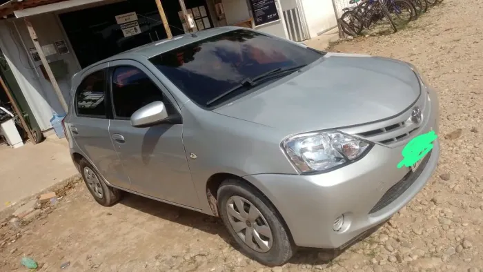 Toyota Etios XS 1.5 Flex 16V 5P Mec. 2014