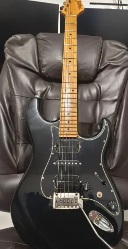 Guitarra Tagima t635 modificada 