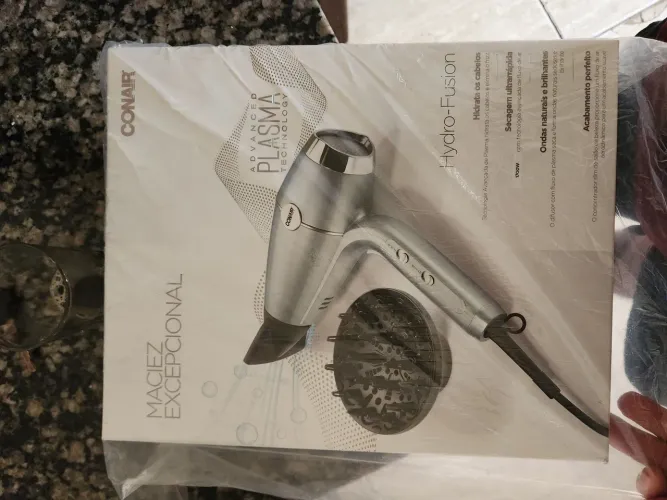Secador de Cabelo Conair Hydro-Fusion com Difusor