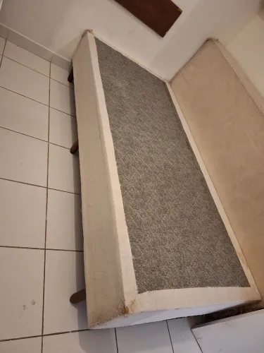 Base para cama de solteiro usada