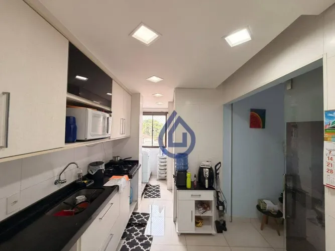 Apartamento com 3 dormitórios à venda, 72 m² por R$ 320.000,00 - Jardim Bela Vista - Rio C