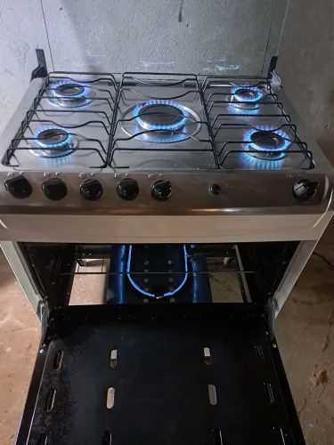Vendo fogão acendimento elétrico entrego