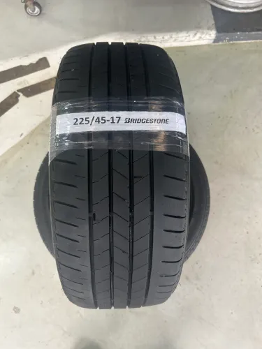 Pneu 225/45 R17 Bridgestone