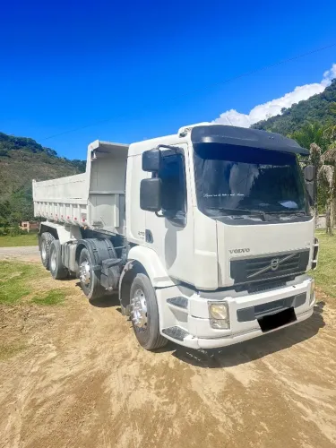 Volvo vm 270 2012 Bitruck caçamba 