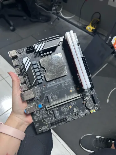 Kit Intel I9 13900HX + 2x16Gb 5200mhz DDR5