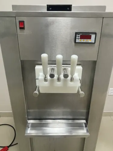 Máquina de sorvete Cabral 
