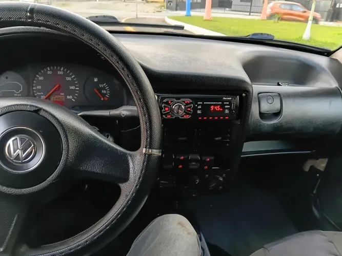 Volkswagen Gol 1.0 Plus 8V 2P (álcool) 2004