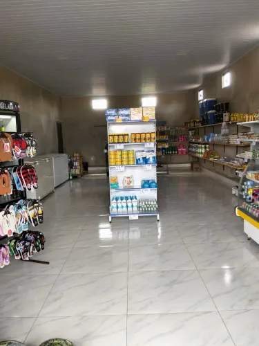 Vendo ponto comercial e uma casa