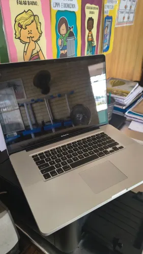 MacBook A1297- Com problema na Placa. 