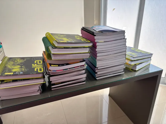 Livros pré vestibular (Novos e completos)- Curso Anglo Alfa