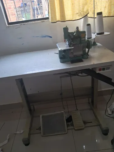 Máquina de costura