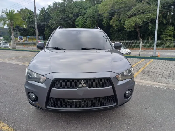 Mitsubishi Outlander 2.0 16V 160cv Aut. 2012