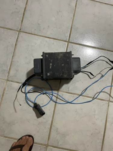 Transformador 7000V. Marca ( TRANCIL)  110 para 220 ou 220Vpara 110V