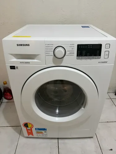Lava e seca Samsung 10 kg nova 