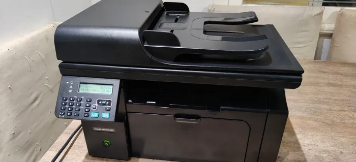Impressora laser Hp M1212nf rede ! Super nova !