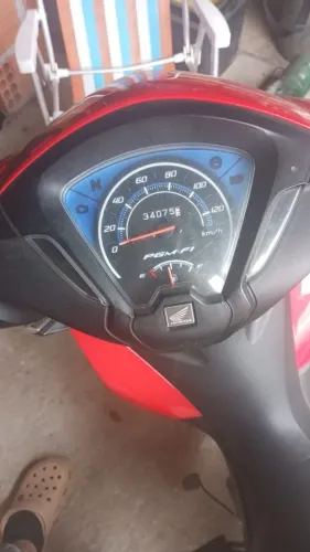 Moto semi nova
