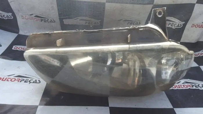 Farol Direito Fiat Uno Vivace 51827929