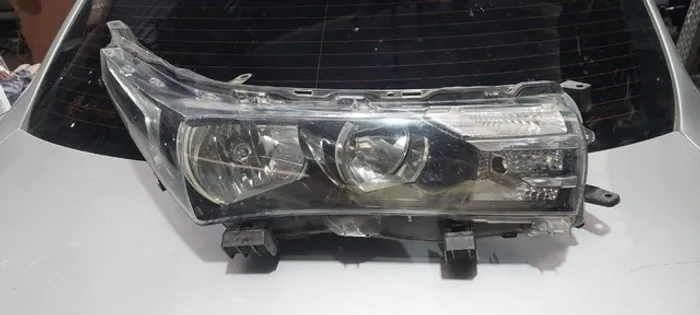 Farol Corolla 2015/2017 sem led