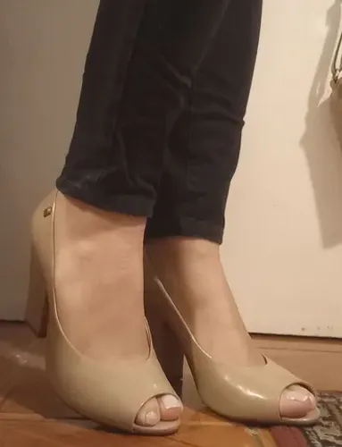 Sapato loucos e santos 39