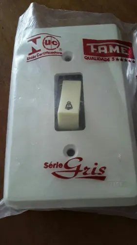 Interruptor de embutir para campainha (novos).