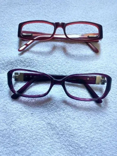 Armação de óculos feminino marca FDO e Venice