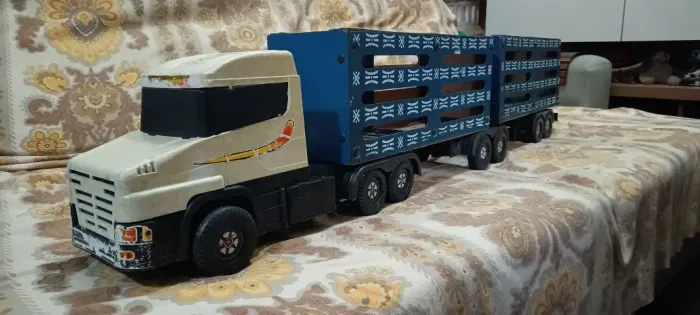 Brinquedo Caminhão Carreta Boiadeiro 