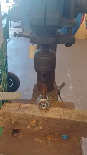 furadeira de bancada industrial