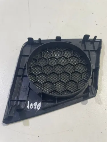 Moldura Do Som Direita Painel Toyota Etios 554730d050