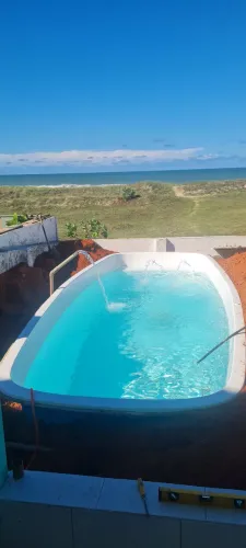 Piscina de fibra para sua área de lazer