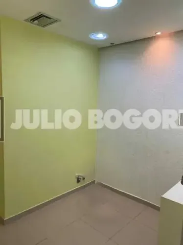 Sala : / Comercial / Flamengo