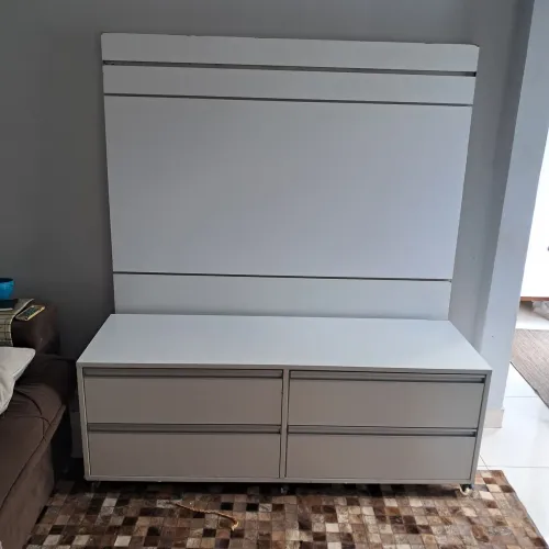 Painel com gaveteiro moderno