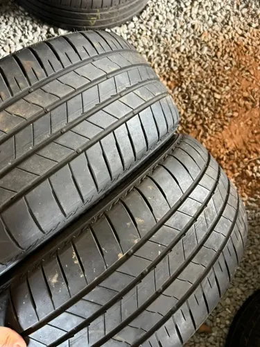 Pneu 225/45/17 Bridgestone  85 % Vida util