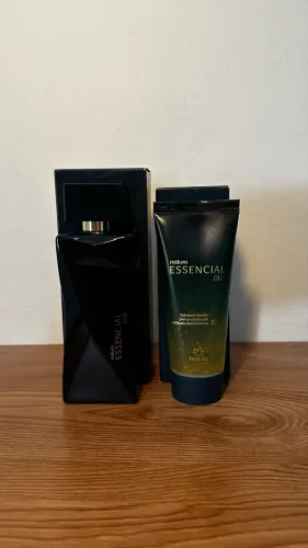 Natura Essencial Oud Feminino 100ml + Sabonete Liquido Original/Lacrado