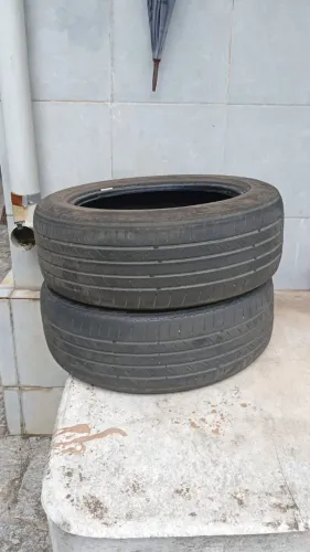 Pneus Original - Continental em bom estado, meia-vida!