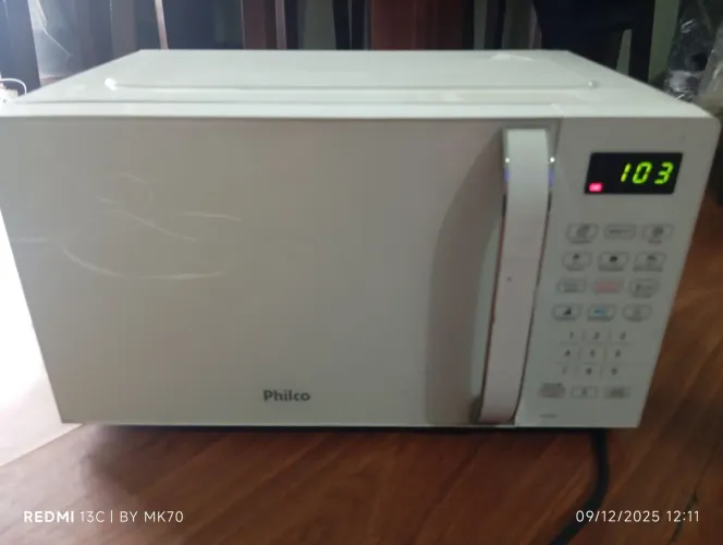 Micro ondas 20 litros Philco branco