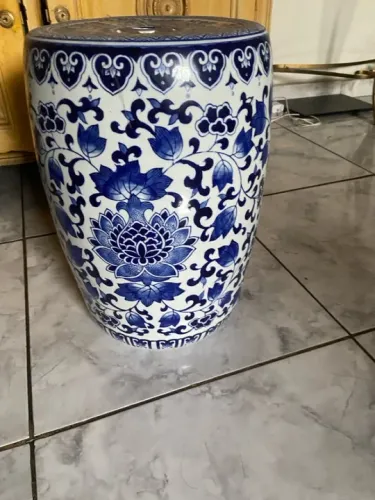 Seat garden - Banco de cerâmica azul e branco