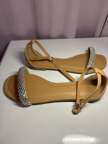 Sandálias Rasteira Bege com Strass