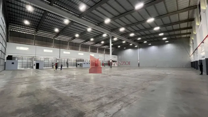 ALUGUEL: ARMAZÉM LOGÍSTICO 3800 METROS RODOVIA ITAJAÍ