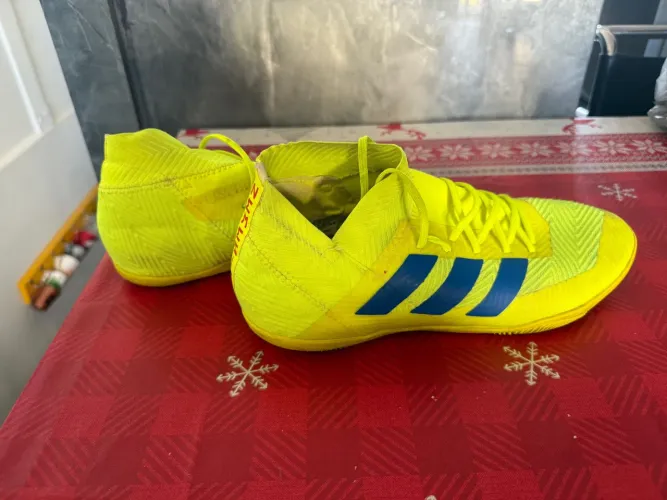 Chuteira Adidas Futsal - 