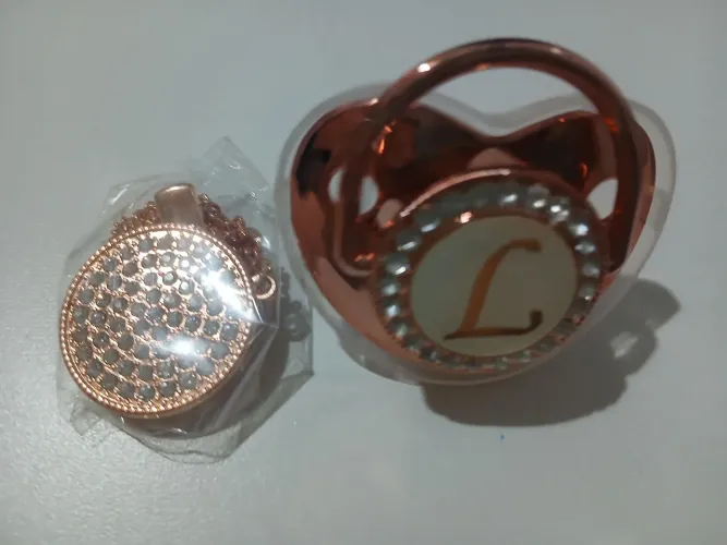 Chupeta Silicone' Personalizada com Letra "L"
