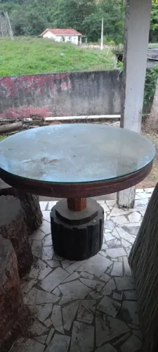Mesa de Jantar em Madeira de engenho com Tampo de Vidro