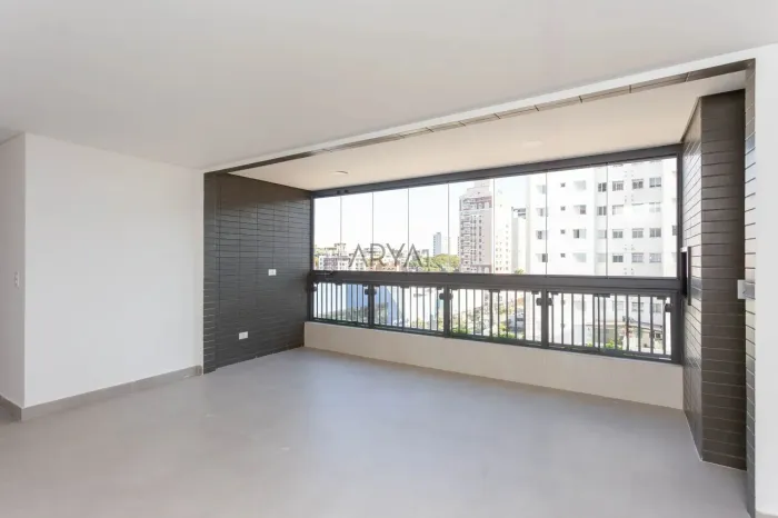 Apartamento no Cabral - ARYA 1