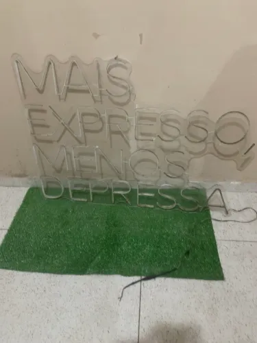 Letreiro luminoso