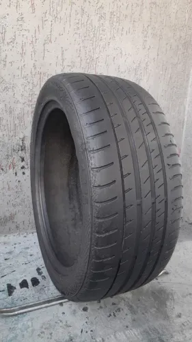 Pneu 235 45 aro 18 continental seminovo
