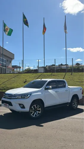 Toyota Hilux CD SRX 4X4 2.8 TDI 16V Diesel Aut. 2017